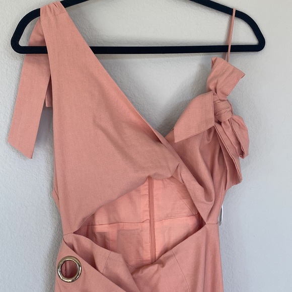 Linen burnt orange dress with a cut out midsection - Picture 3 of 4